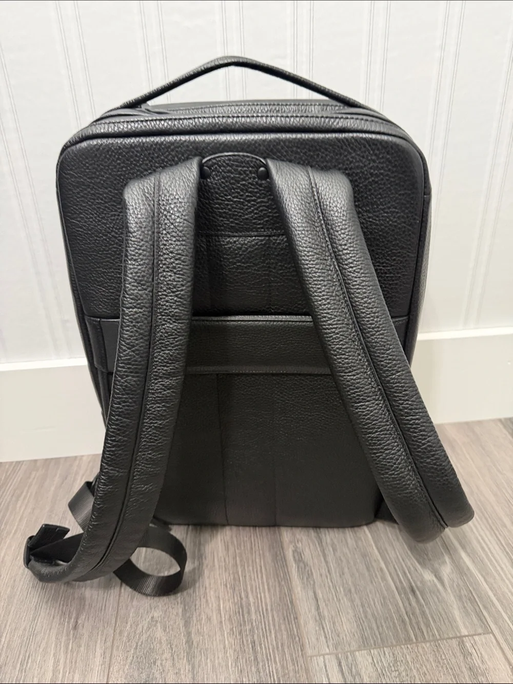 Grams (28) 150 daypack NWOT